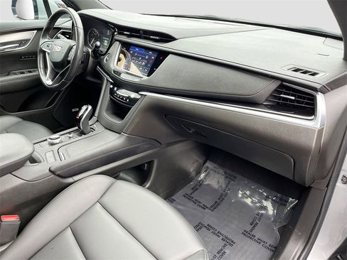 Certified 2024 Cadillac XT6 Luxury w/ LPO, Floor Liner Package image 30