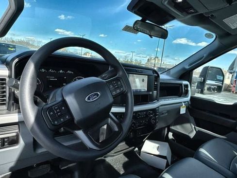 New 2025 Ford F550 4x4 Regular Cab Super Duty image 14