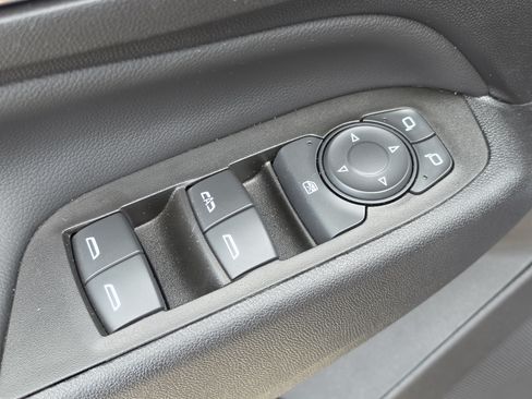 Used 2022 Chevrolet Equinox LT FWD image 24