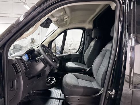 New 2026 RAM ProMaster 2500 w/ Premium Convenience Group FWD image 11