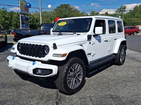 Used 2024 Jeep Wrangler High Altitude image 3