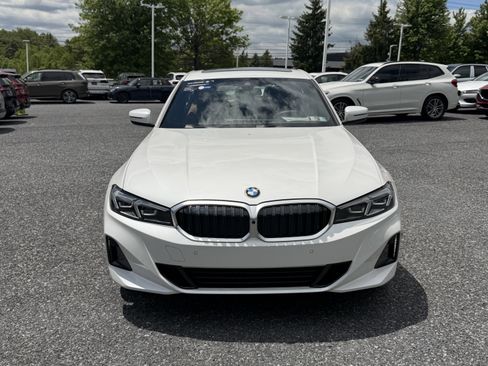 Certified 2025 BMW 330i xDrive Sedan AWD/4WD image 2