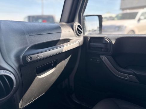 Used 2015 Jeep Wrangler Unlimited Sport image 35