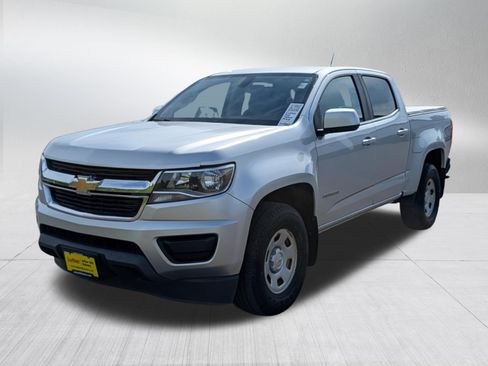 Used 2019 Chevrolet Colorado W/T w/ WT Convenience Package AWD/4WD image 3