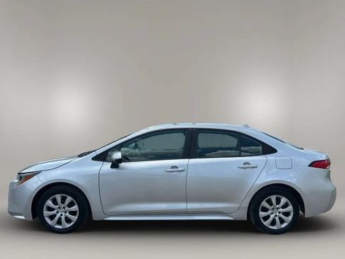Used 2020 Toyota Corolla LE FWD image 8