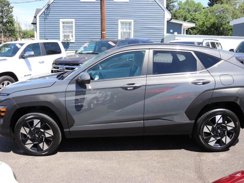 Used 2025 Hyundai Kona SEL AWD/4WD image 2