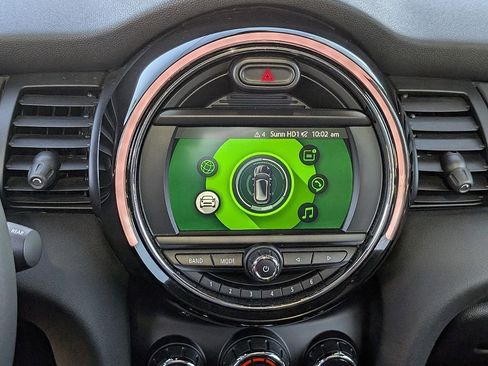 Used 2019 MINI Cooper 2-Door Hardtop image 33