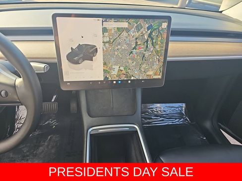 Used 2023 Tesla Model Y Long Range image 20