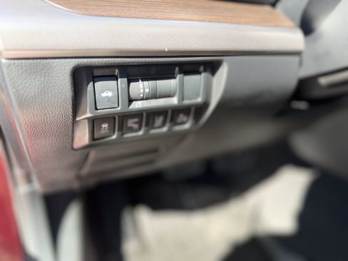 Used 2018 Subaru Legacy 2.5i Limited image 14