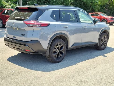Used 2023 Nissan Rogue SV w/ SV Premium B Package AWD/4WD image 4