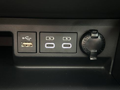Used 2021 Toyota Highlander XSE AWD/4WD image 5