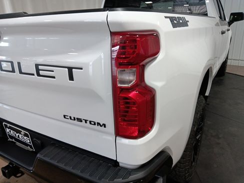 New 2026 Chevrolet Silverado 1500 Custom Trail Boss w/ Dark Appearance Package image 15