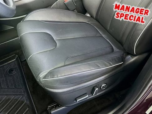 Used 2024 Hyundai Palisade SEL w/ Premium Package FWD image 22