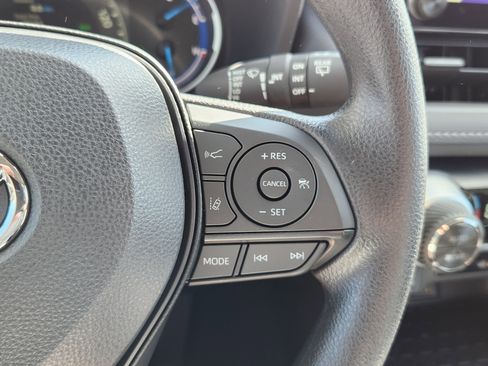 Certified 2025 Toyota RAV4 XLE image 19