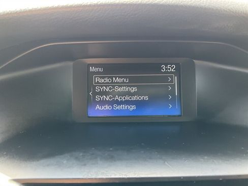 Used 2017 Ford Focus SE FWD image 15