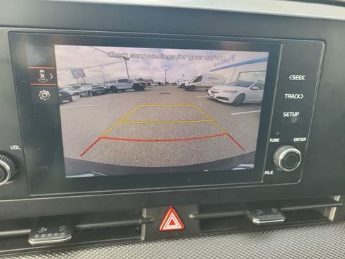 Used 2024 Kia Sportage LX image 21