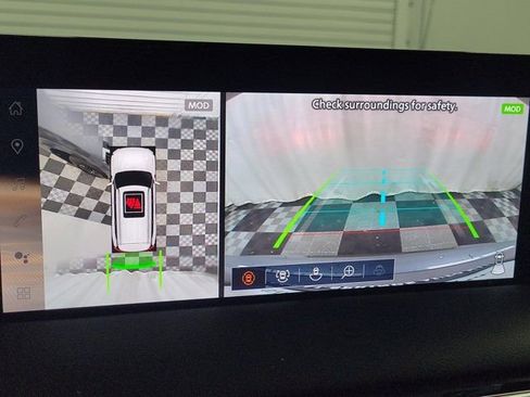 Used 2025 Nissan Armada SL image 29