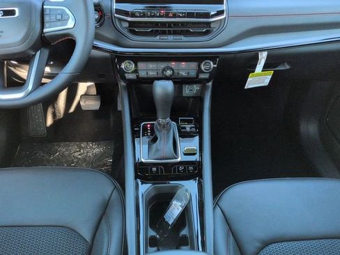 New 2026 Jeep Compass Trailhawk image 18