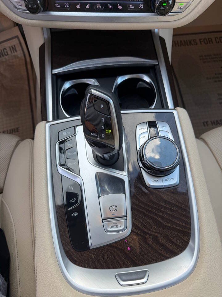 Used 2017 BMW 740i RWD image 28