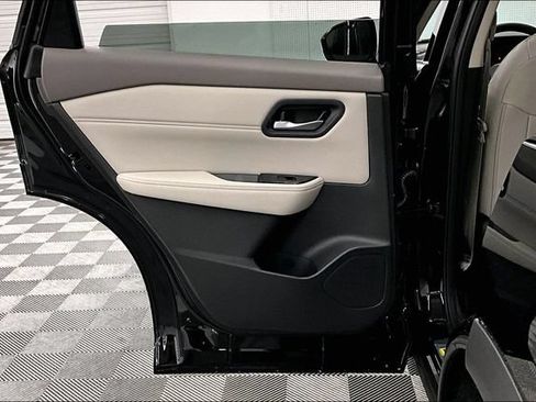 New 2026 Nissan Rogue Dark Armor AWD/4WD image 33