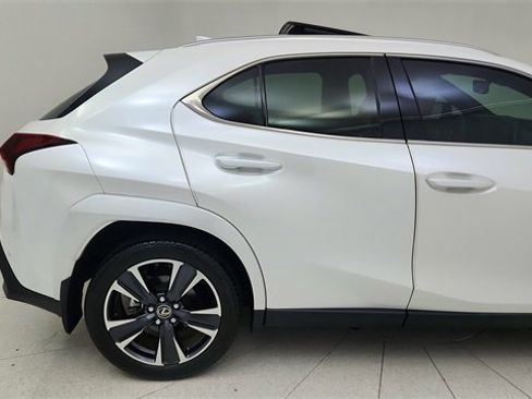 Used 2023 Lexus UX 250h AWD w/ Premium Package image 12