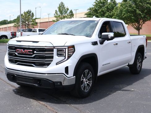 Used 2025 GMC Sierra 1500 SLT AWD/4WD image 30