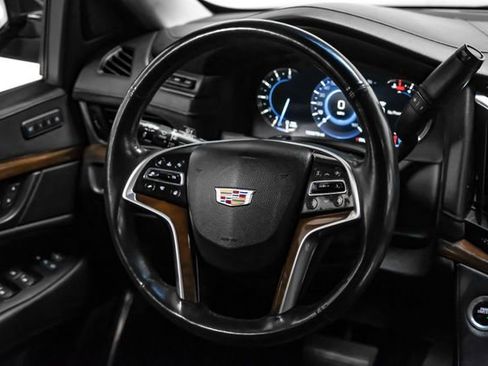 Used 2018 Cadillac Escalade Luxury RWD image 22