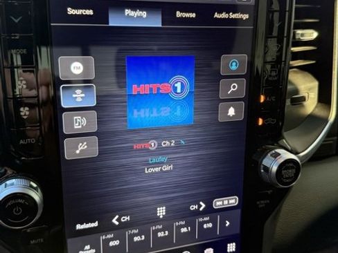 Used 2024 RAM 2500 Laramie w/ Night Edition image 34