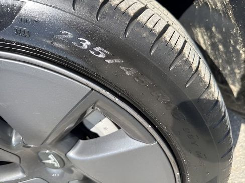 Used 2021 Tesla Model 3 Long Range image 36