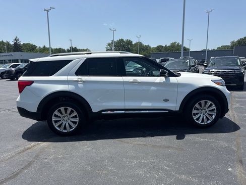 Used 2024 Ford Explorer King Ranch w/ Technology Package AWD/4WD image 6