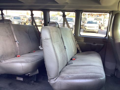 Used 2021 Chevrolet Express 3500 LT w/ LT Preferred Equipment Group image 11