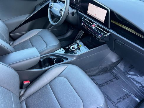 Used 2023 Kia Niro Wave image 16