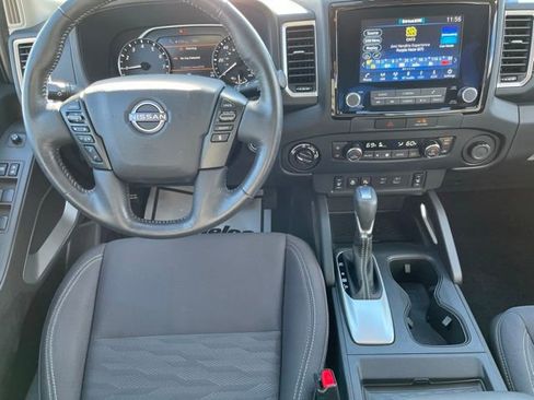 Used 2023 Nissan Frontier SV w/ SV Convenience Package image 19