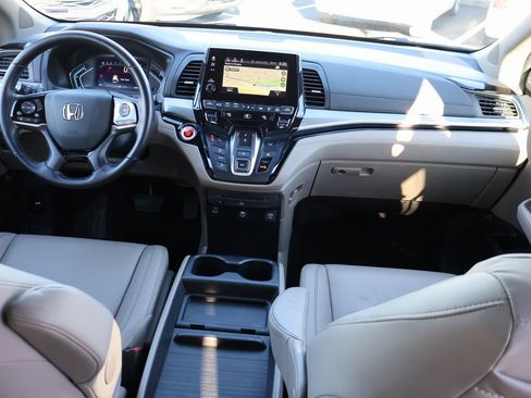 Certified 2024 Honda Odyssey Touring image 15