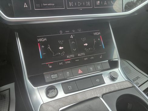 Used 2024 Audi A6 Premium Plus image 27