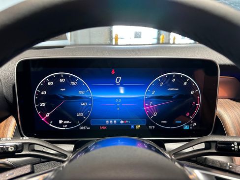 New 2026 Mercedes-Benz GLC 300 4MATIC image 9
