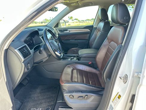 Used 2021 Volkswagen Atlas SEL Premium AWD/4WD image 13