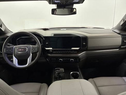 Used 2023 GMC Sierra 1500 SLT w/ SLT Premium Plus Package AWD/4WD image 20