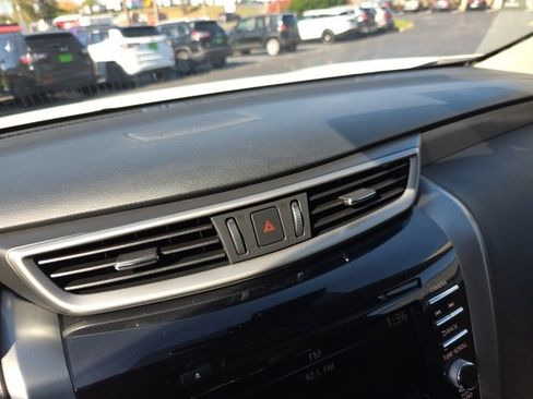 Used 2023 Nissan Murano SL w/ SL Moonroof Package image 21