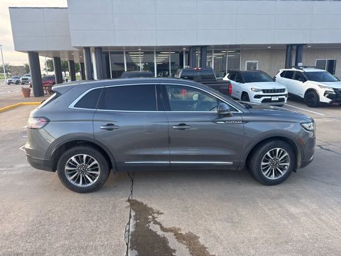 Used 2021 Lincoln Nautilus Reserve AWD/4WD image 5