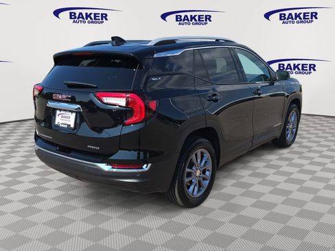 Used 2024 GMC Terrain SLT w/ Infotainment Package II AWD/4WD image 5