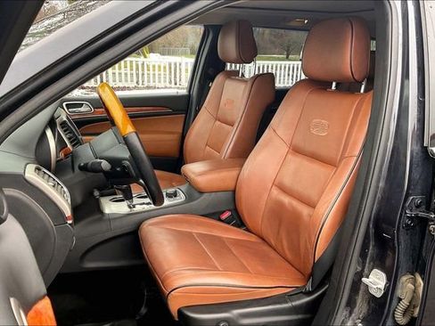 Used 2012 Jeep Grand Cherokee Overland w/ Mopar Chrome Edition Group image 25