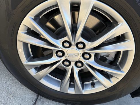 Used 2023 Cadillac XT5 Premium Luxury image 17