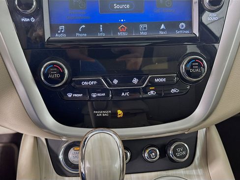 Used 2016 Nissan Murano Platinum w/ Platinum Technology Package AWD/4WD image 24