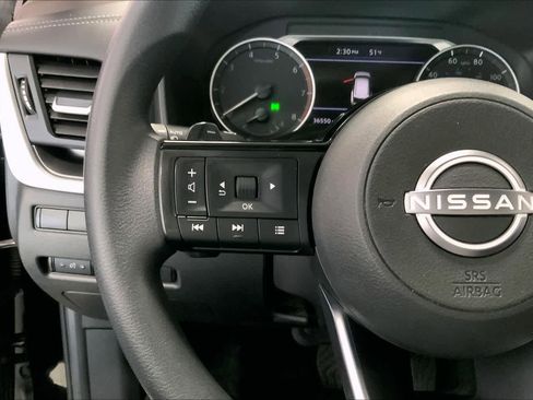 Used 2023 Nissan Rogue SV AWD/4WD image 20