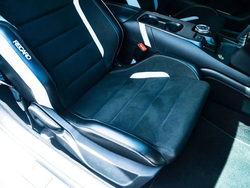 Used 2020 Ford Mustang Shelby GT500 w/ Technology Package RWD image 24