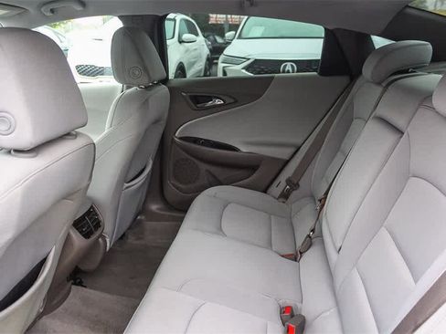 Used 2019 Chevrolet Malibu LT w/ Driver Confidence Package image 22