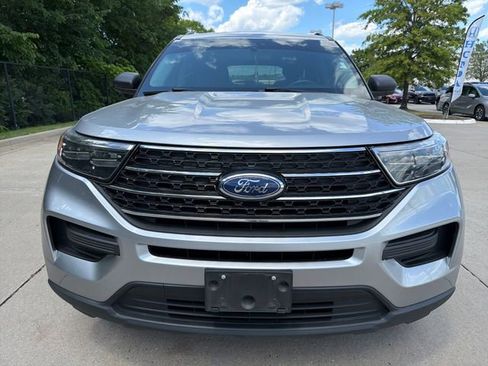 Used 2020 Ford Explorer XLT w/ Comfort Package RWD image 8