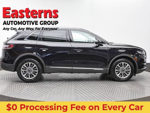 Used 2022 Lincoln Nautilus AWD w/ Premium Package image 4