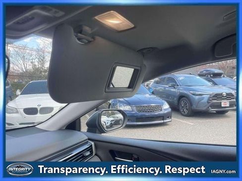 Used 2025 Toyota Camry LE w/ Convenience Package image 32